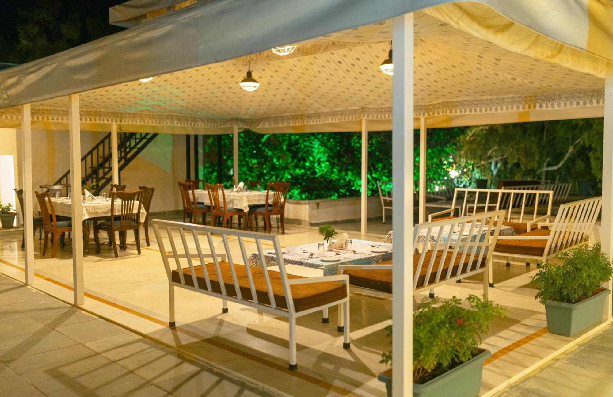 Ranakpur Safari Resort Sadri Luaran gambar