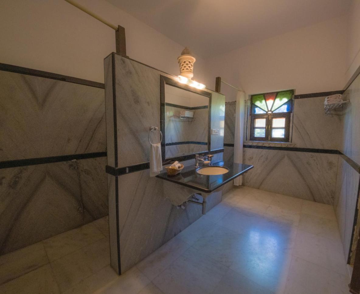 Ranakpur Safari Resort Sadri Luaran gambar